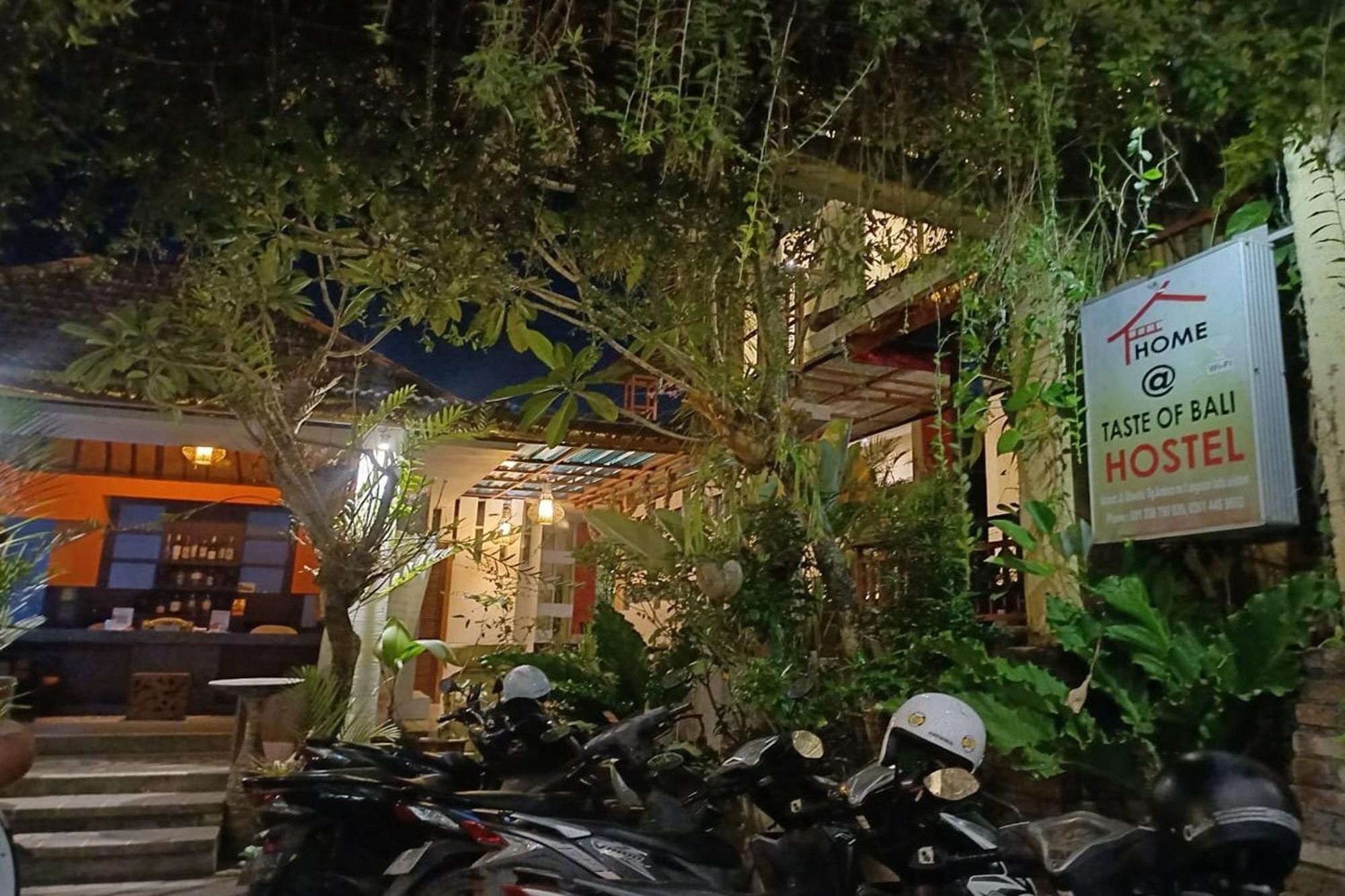 Taste Of Bali Hostel Kuta Lombok Eksteriør bilde